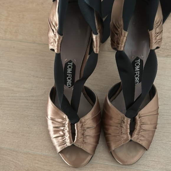 Tom Ford satin ankle wrap heels 39 - Picture 4 of 7